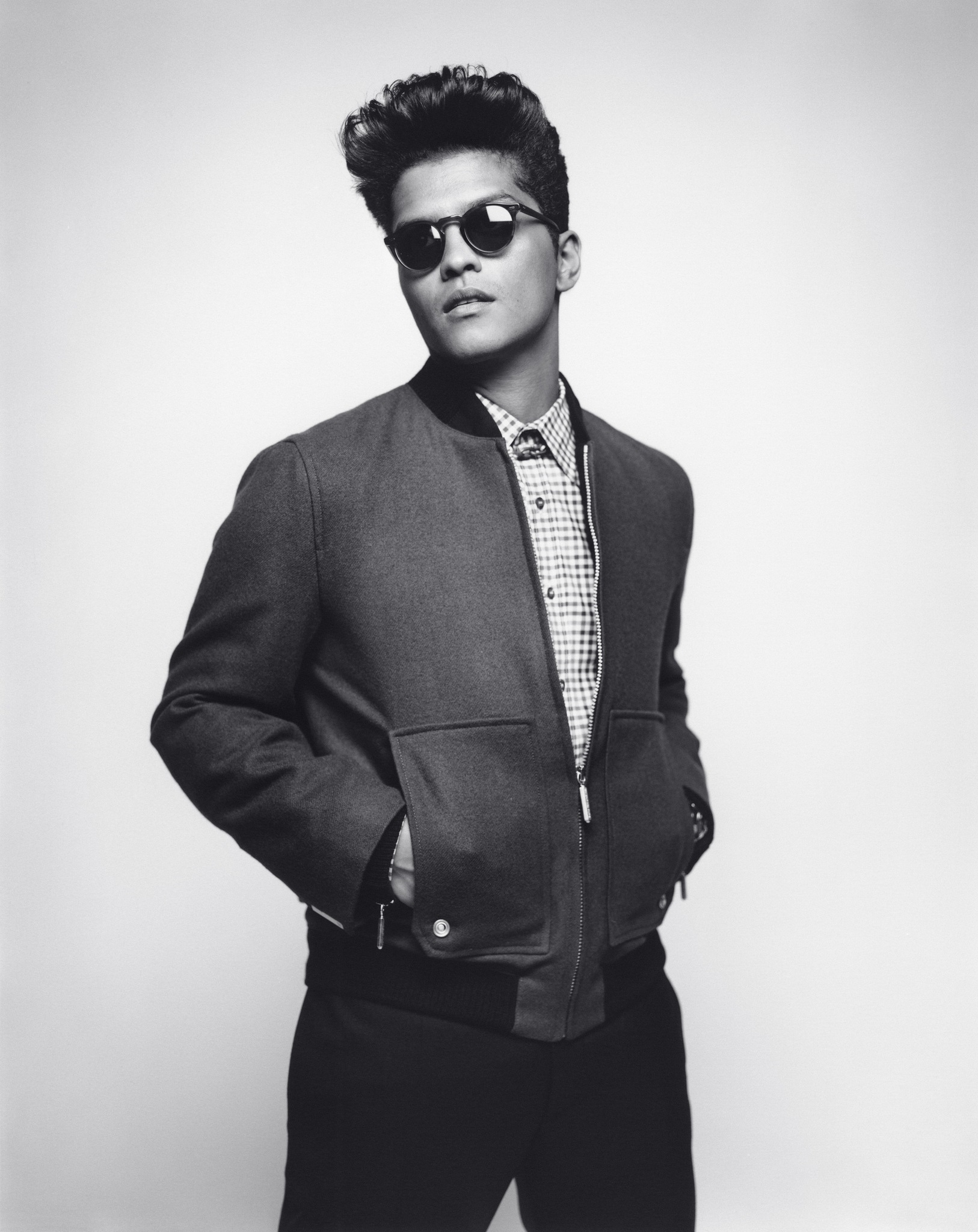 Bruno Mars iPhone Image