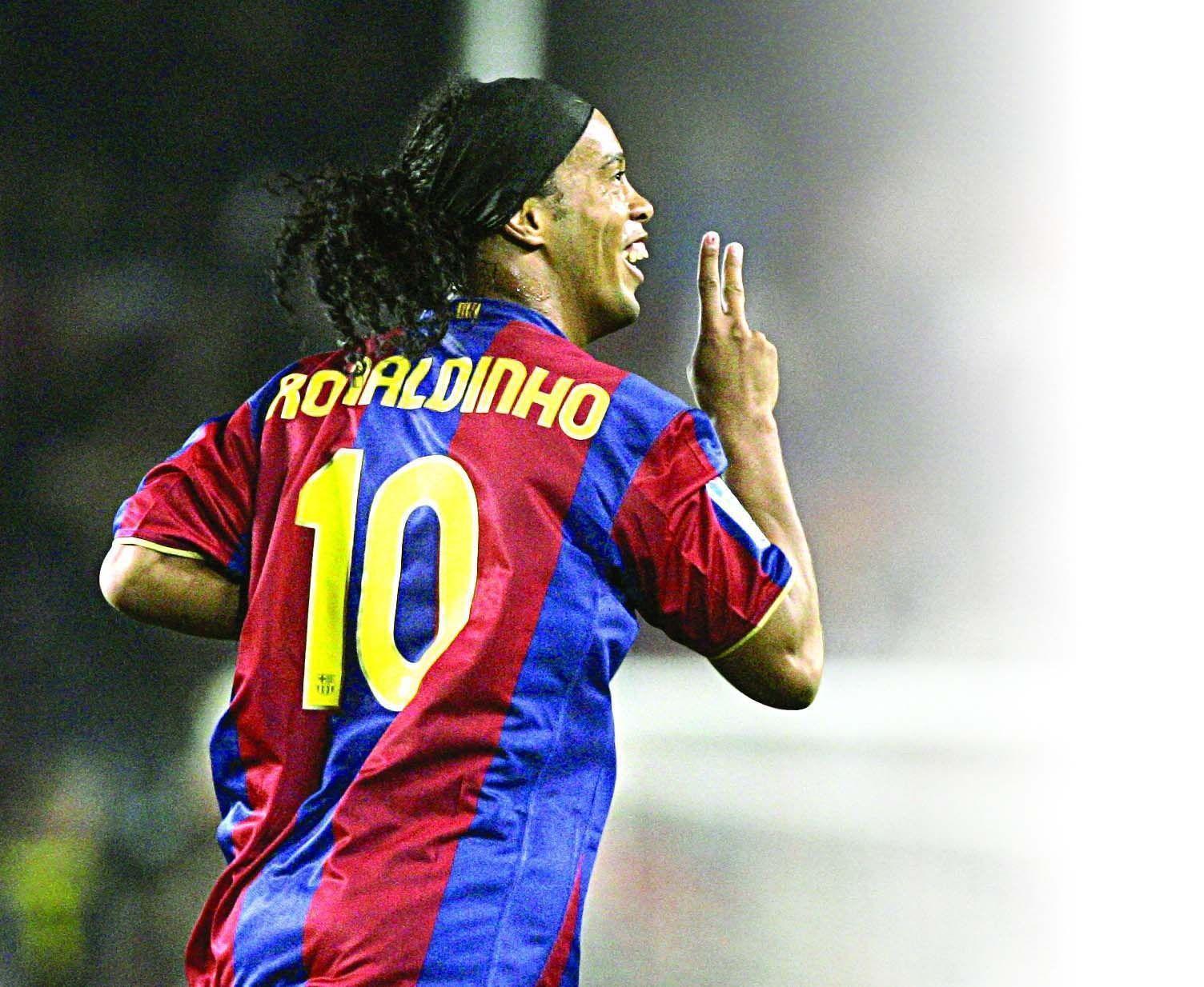 Ronaldinho Wallpaper Top Background