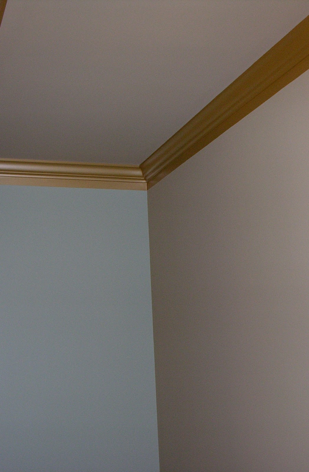 Services Low Cost Solutions For Skimpy Crown Molding And Baseboards