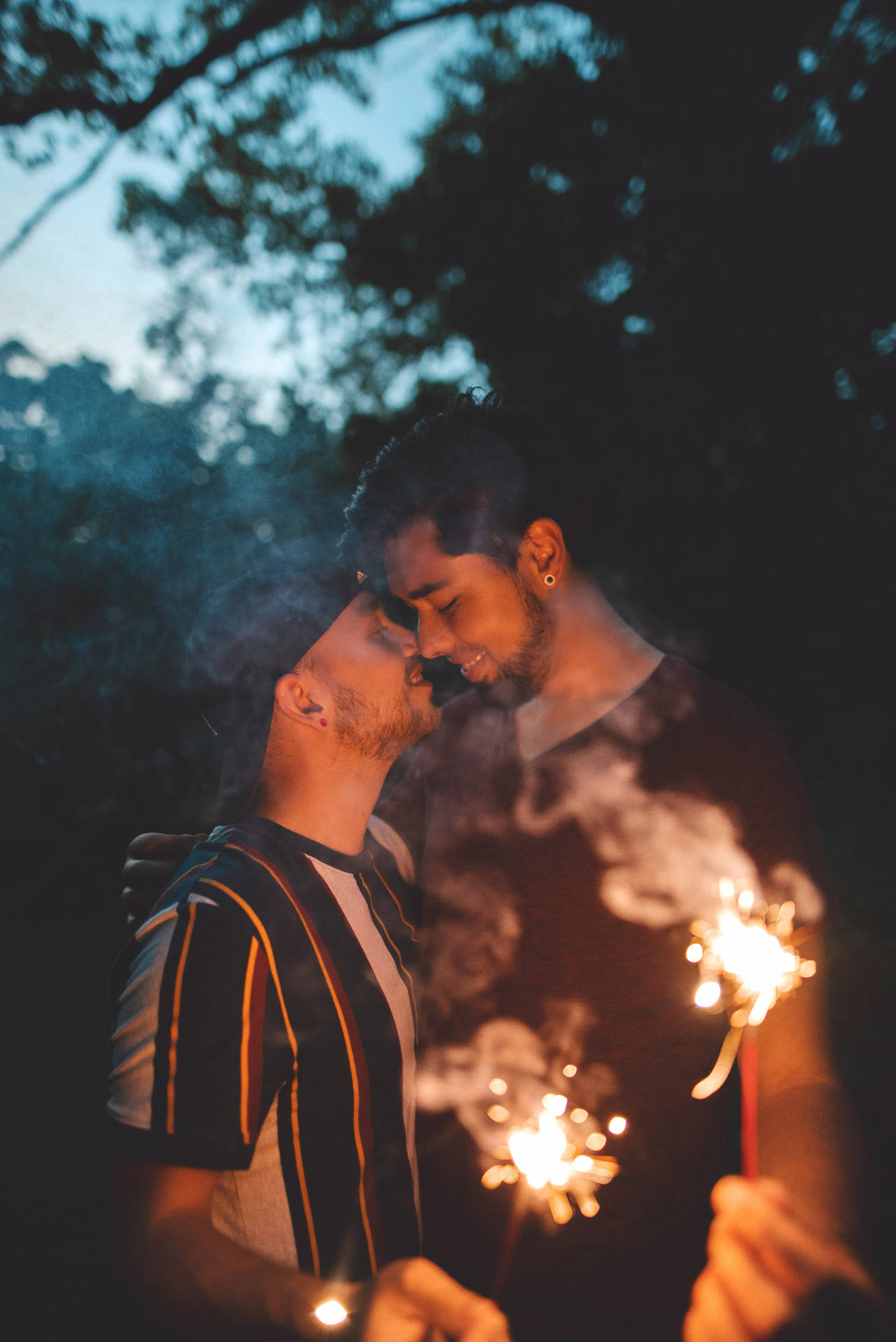 Gay Boys Wallpaper