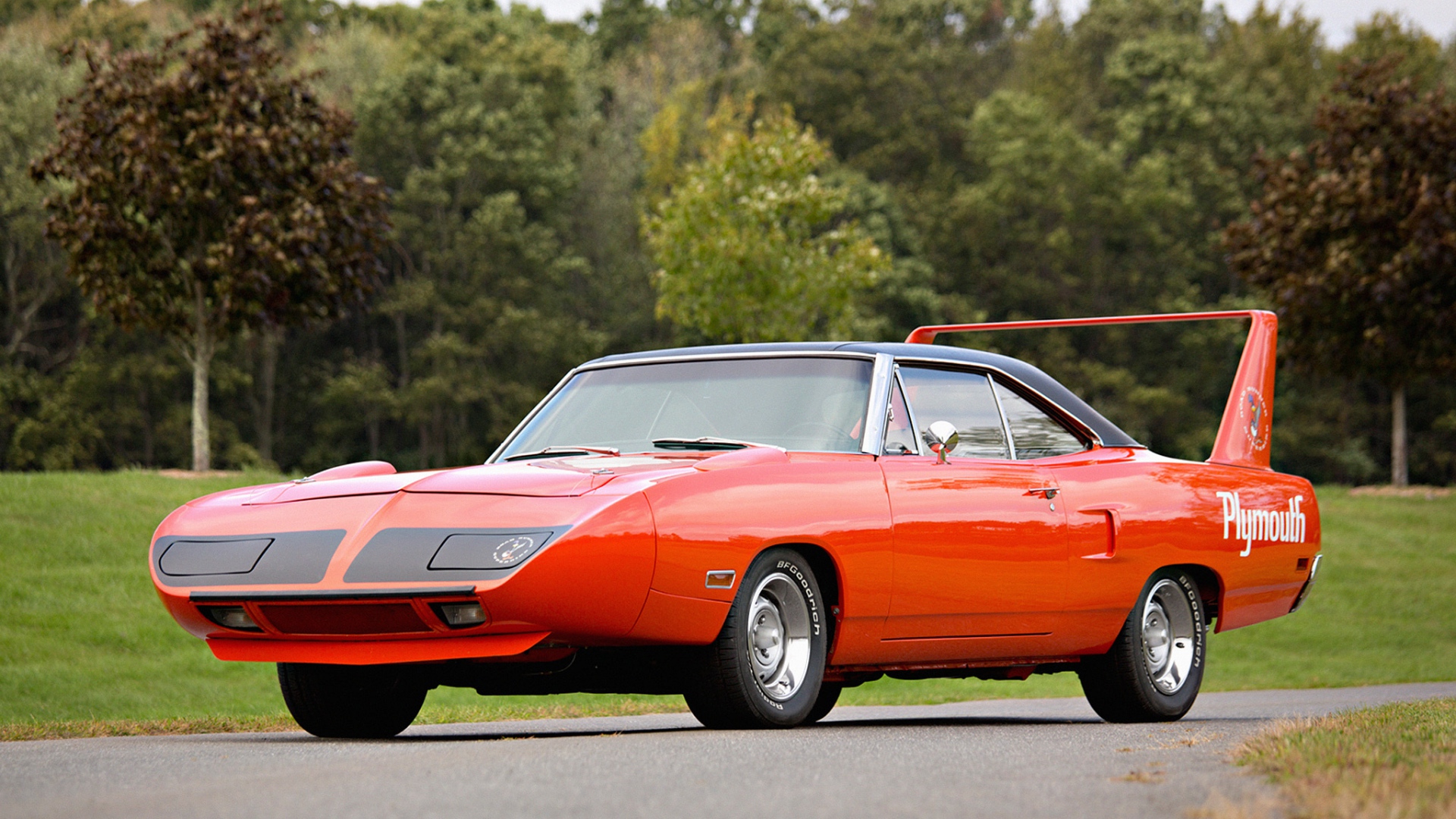 Plymouth Road Runner Superbird Muscle Car Red Wallpaper