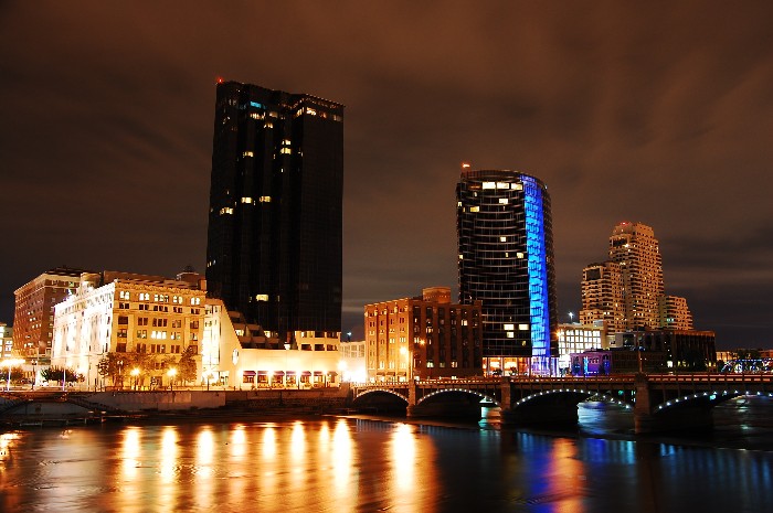 Grand Rapids Skyline 4 by golfiscool on
