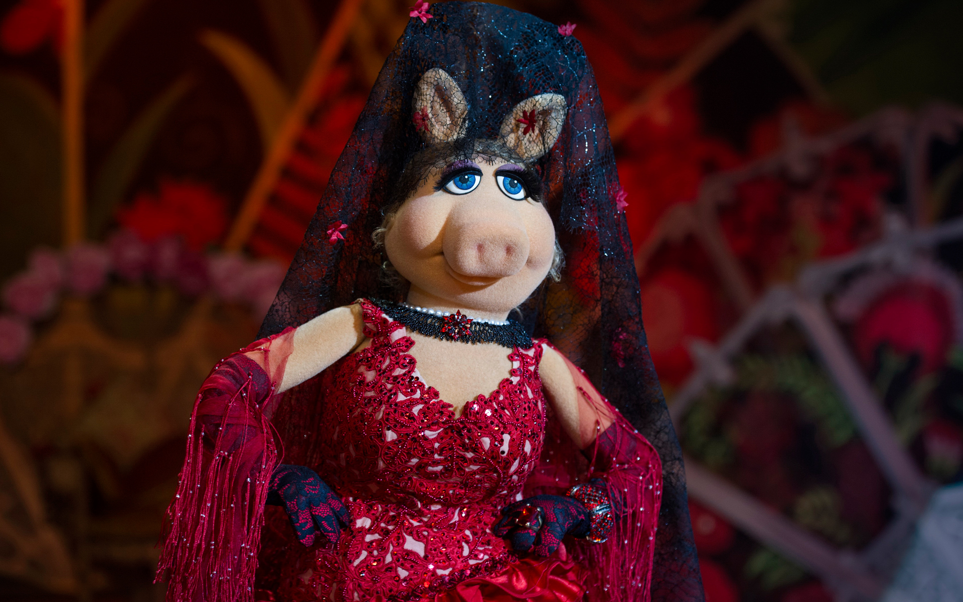 Miss Piggy Muppets Most Wanted Movie