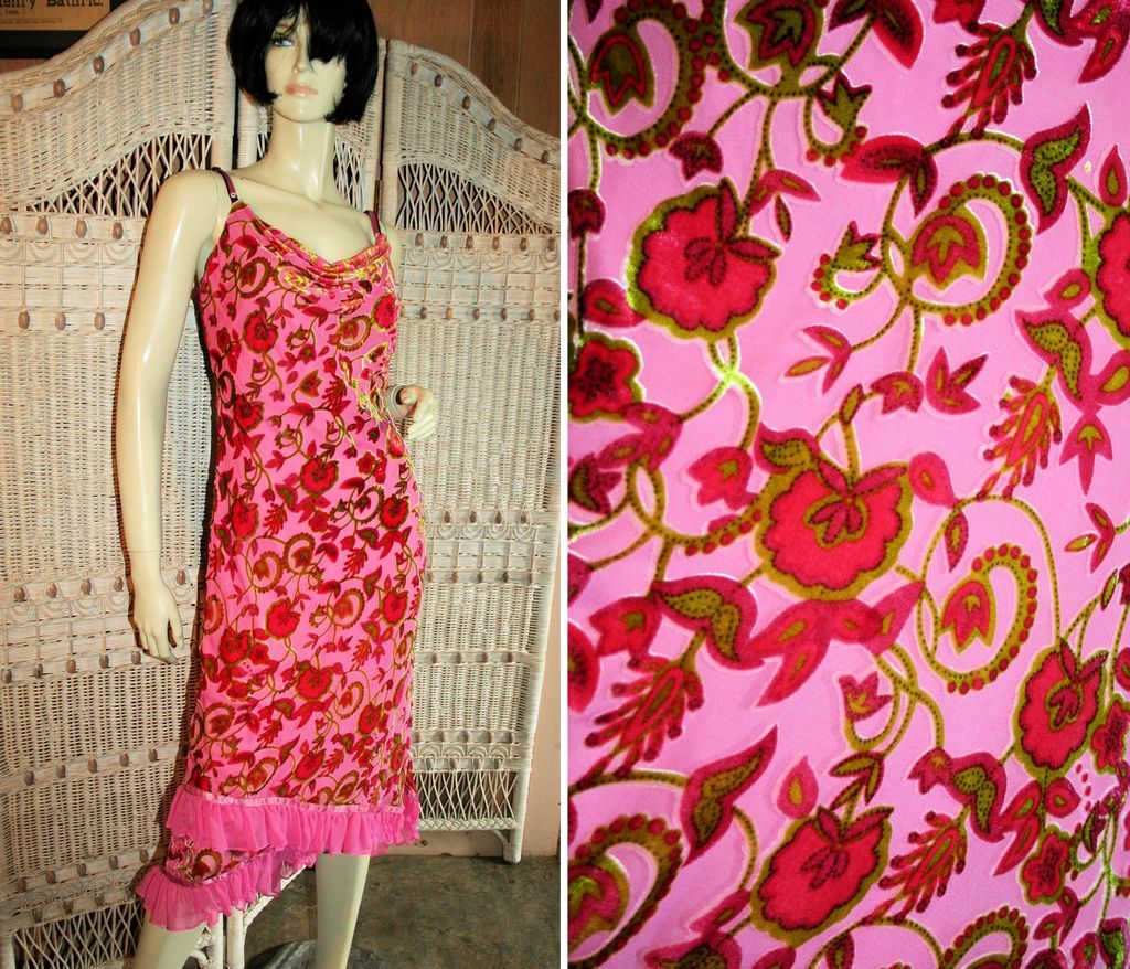 Betsey Johnson Background Designer Pink