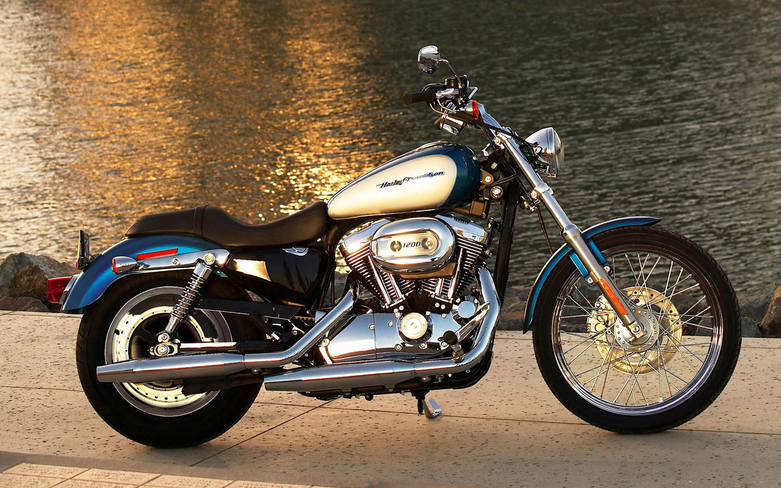 Harley Davidson Bikes Desktop Wallpaper