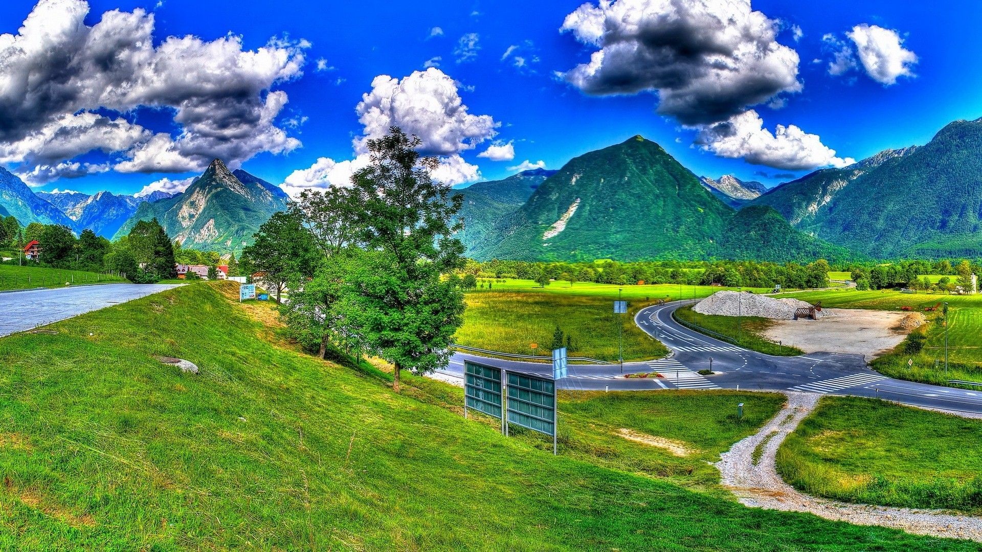 Full Screen HD Wallpaper