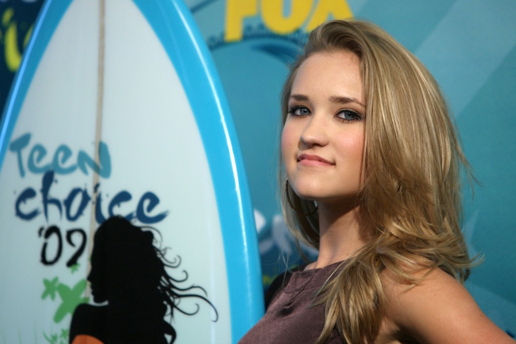 Emily Osment HD Wallpaper High Quality