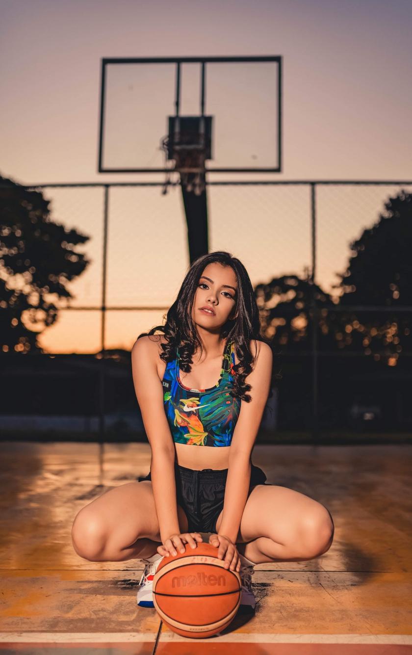 Wallpaper Basketball Girl Model Brute