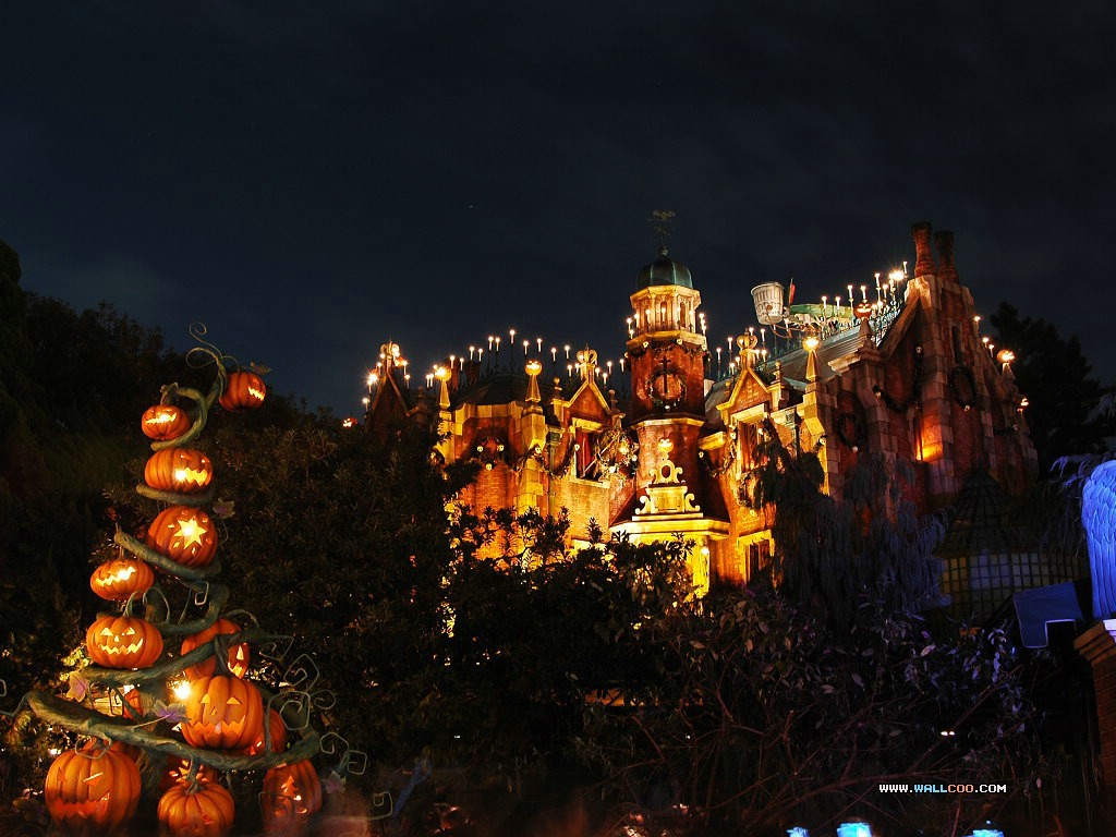 Disneyland Halloween Photo Tour   Kooky Spooky Halloween Night 1024 1024x768