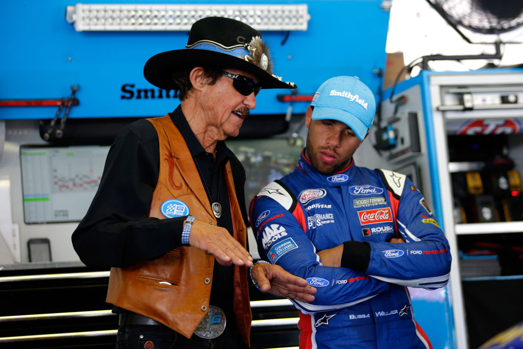 Darrell Wallace Jr Faints After Finishing 26th In Nascar