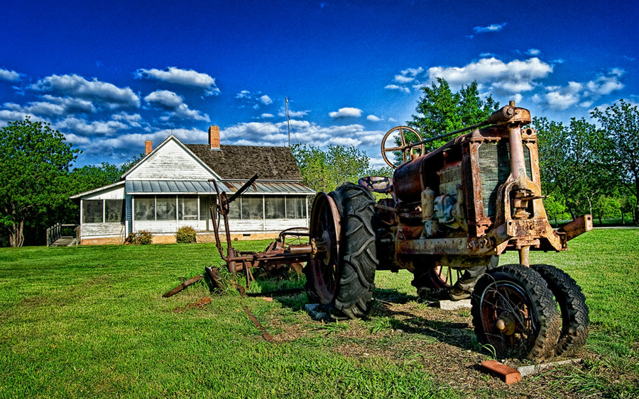 Old Farm Tractors Wallpapers httpphototurtle70deviantartcomart 900x563
