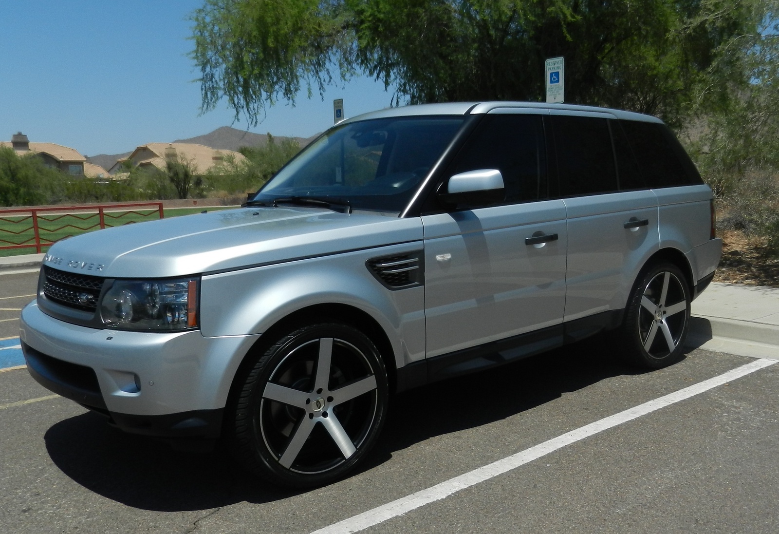 Picture Of Land Rover Range Sport Hse Exterior