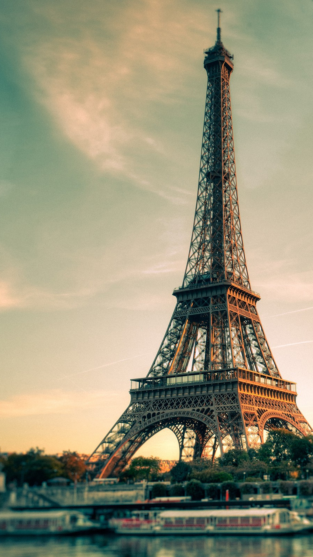 Paris Eiffel Tower Hd Wallpaper Wallpapersafari