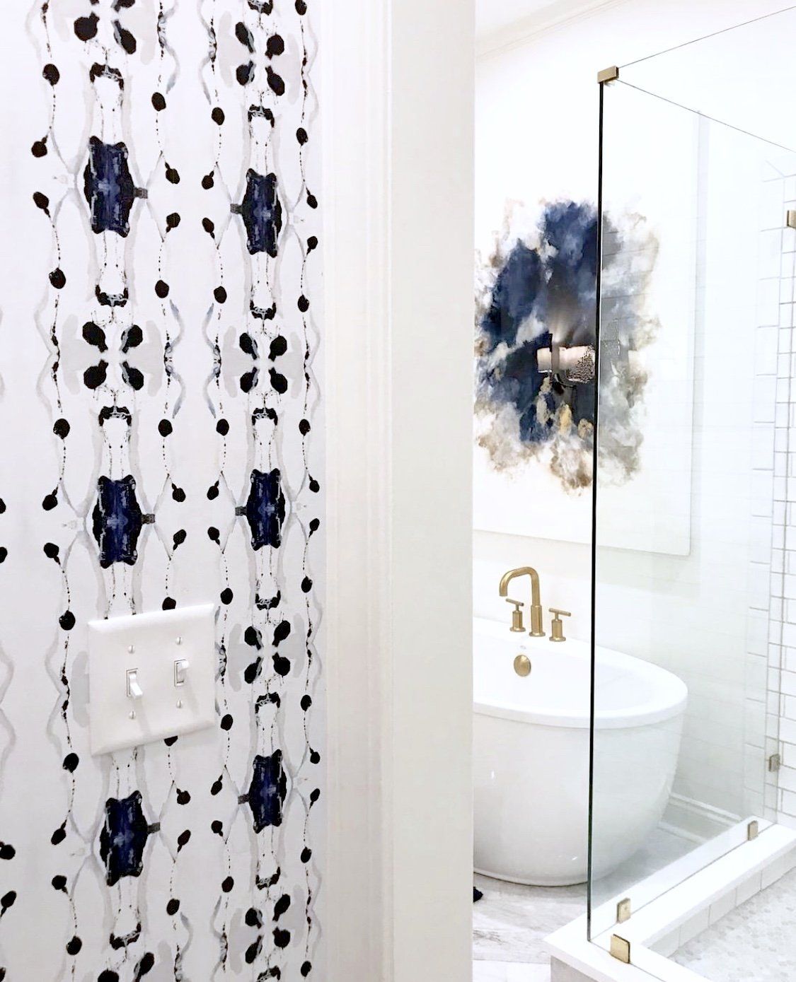 Tamarindo Bathroom Wallpaper Artwork Accent