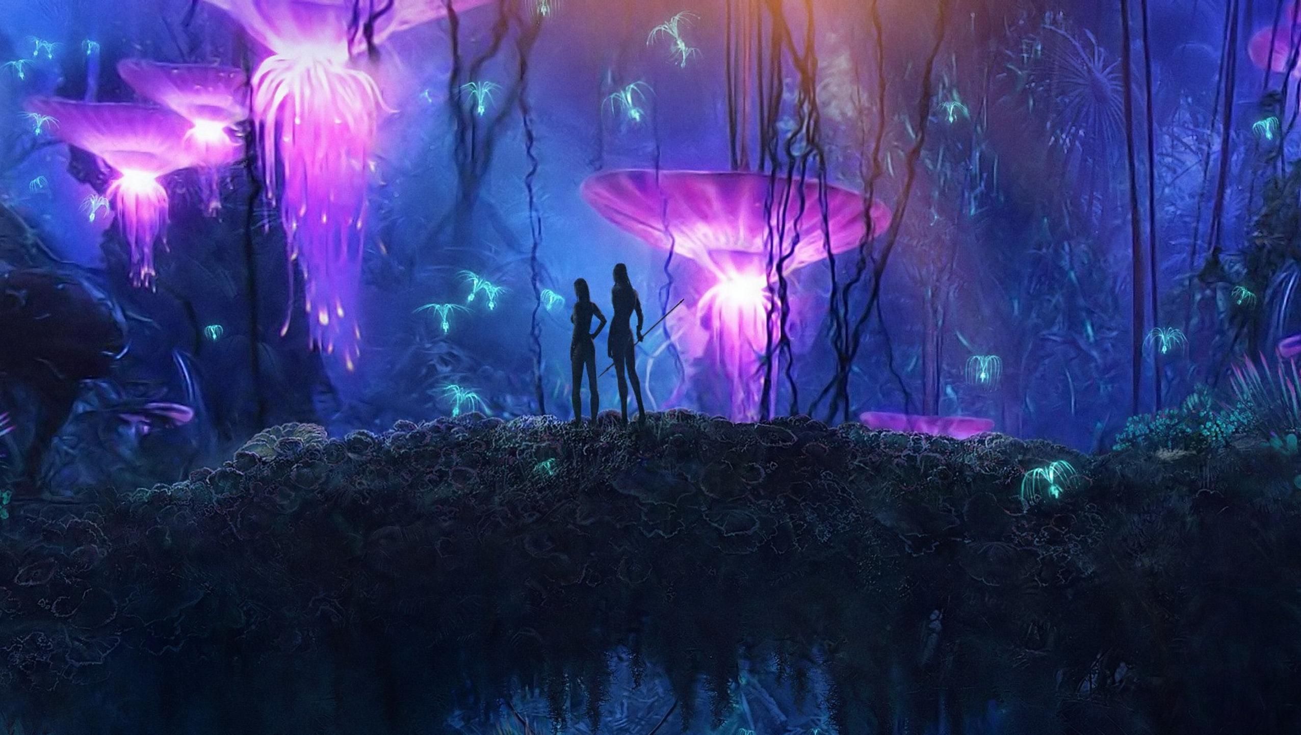 Two silhouettes explore a vibrant alien world in this Avatar-inspired wallpaper, featuring glowing flora and a mystical atmosphere