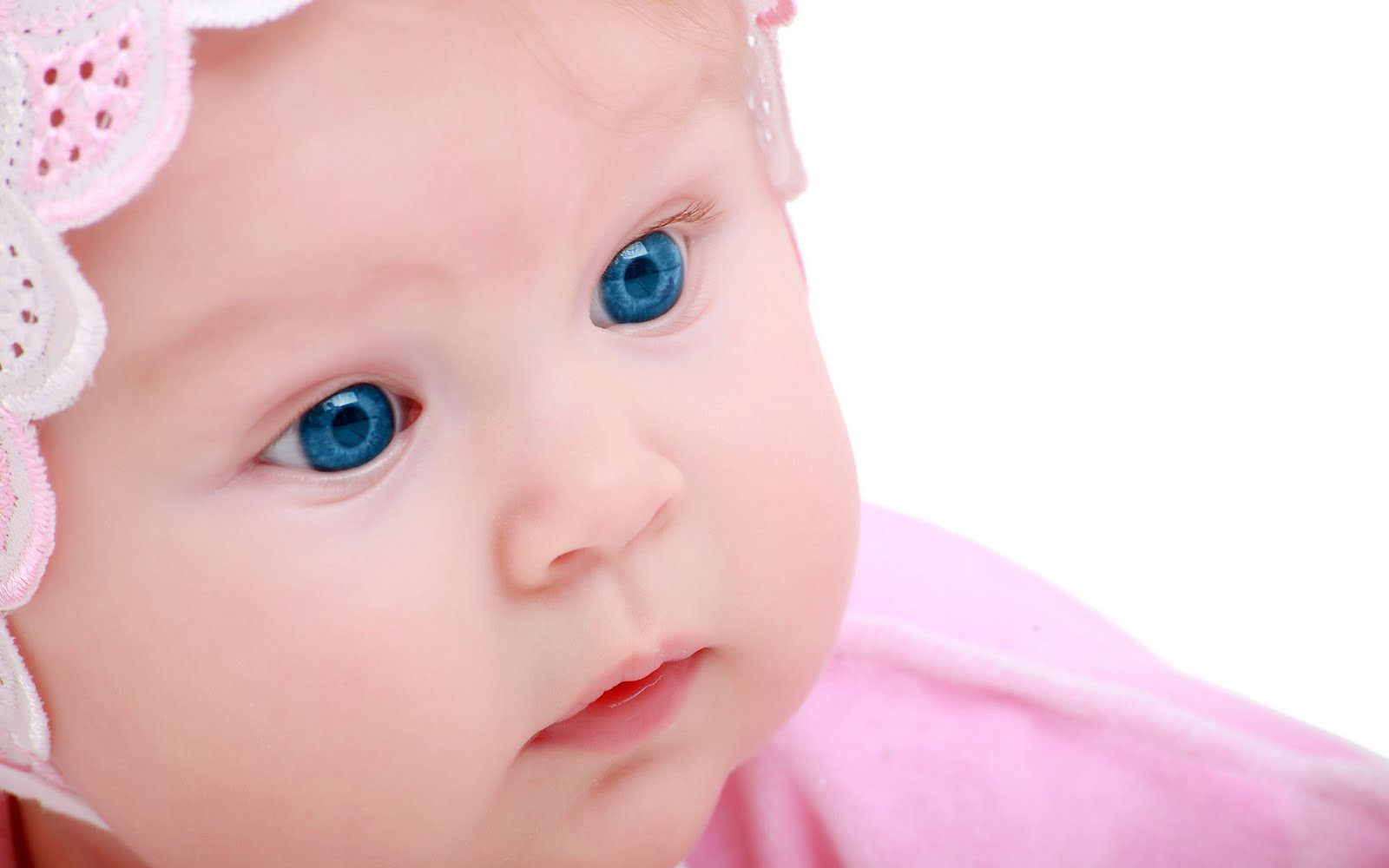  girl in pink clothes and bright blue eyes Beautiful Baby Wallpapers