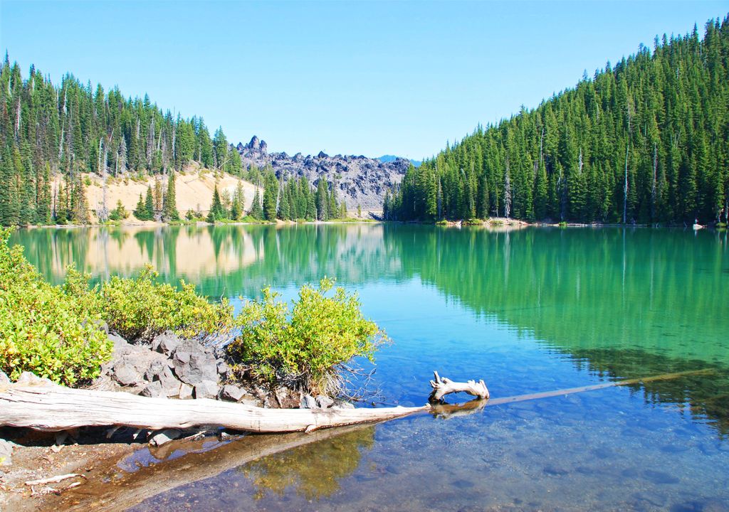 Devil S Lake Oregon Jigsaw Puzzle In Great Sightings Puzzles On