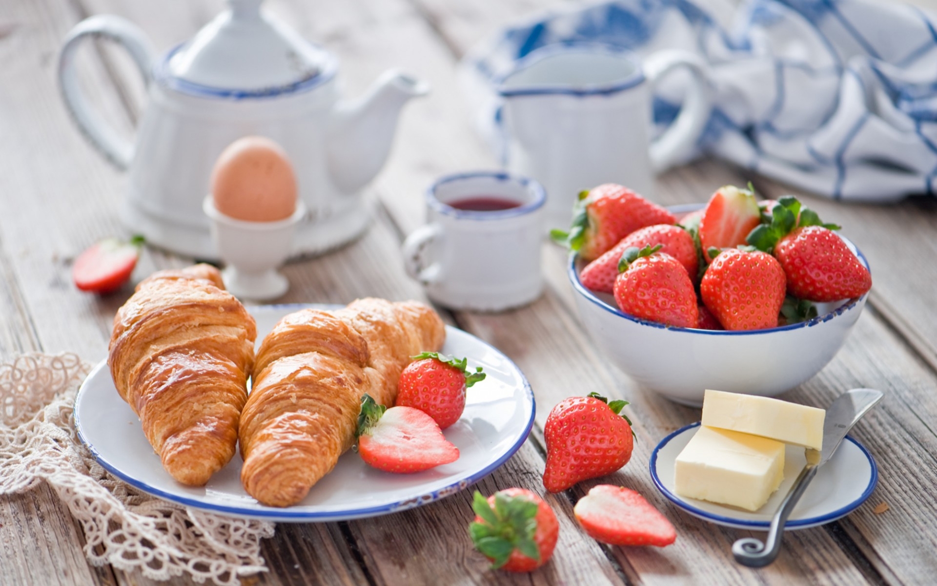 Croissants With Strawberries Wallpaper