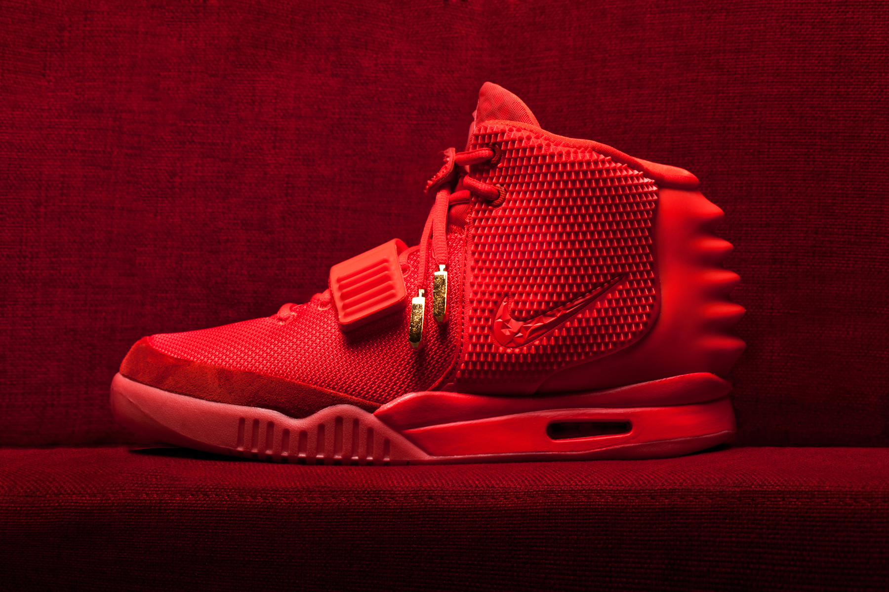 nike air yeezy 1 rojas