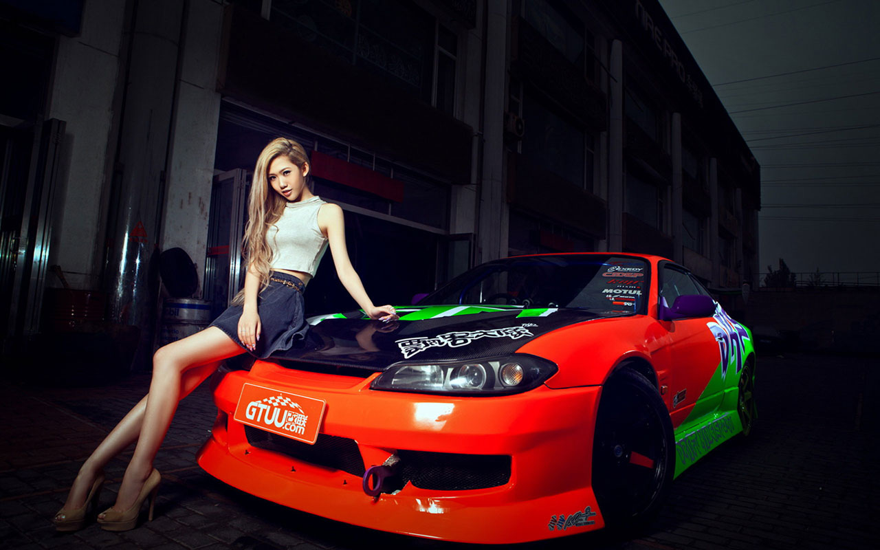 Beautiful Girl With Car Hd Wallpapers