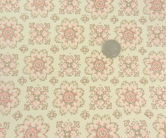 Vintage Wallpaper Pink Beige Gold Floral by PatinaPaperie on Etsy