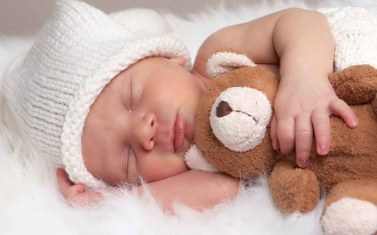 Cute Little Baby Sleeping With His Teddy HD Wallpaper