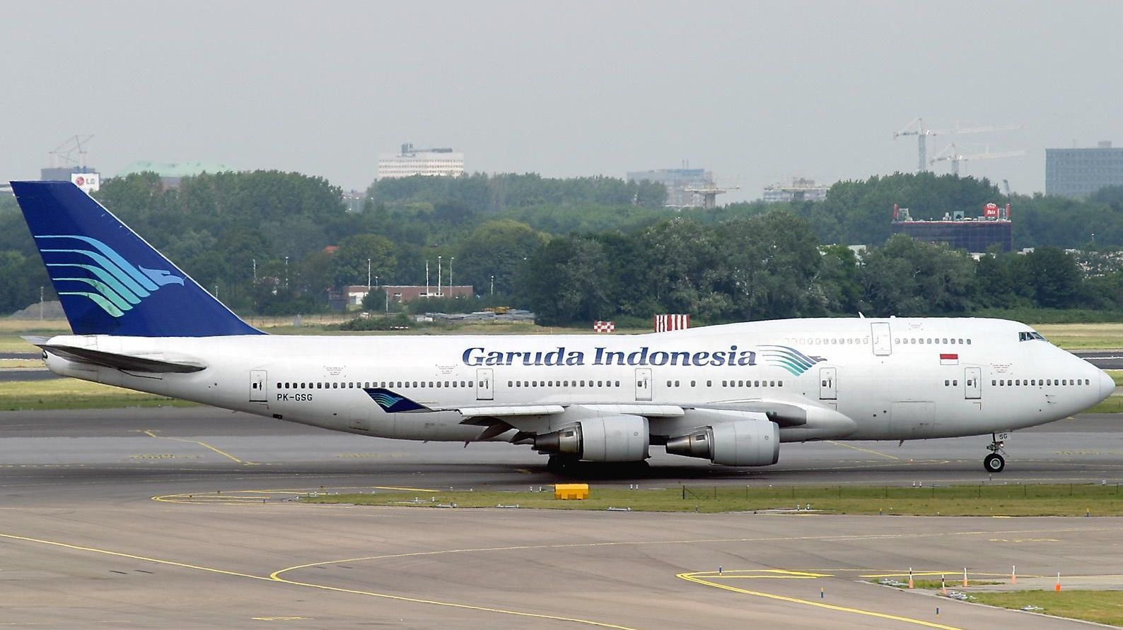 Boeing Garuda Indonesia While Taxiing