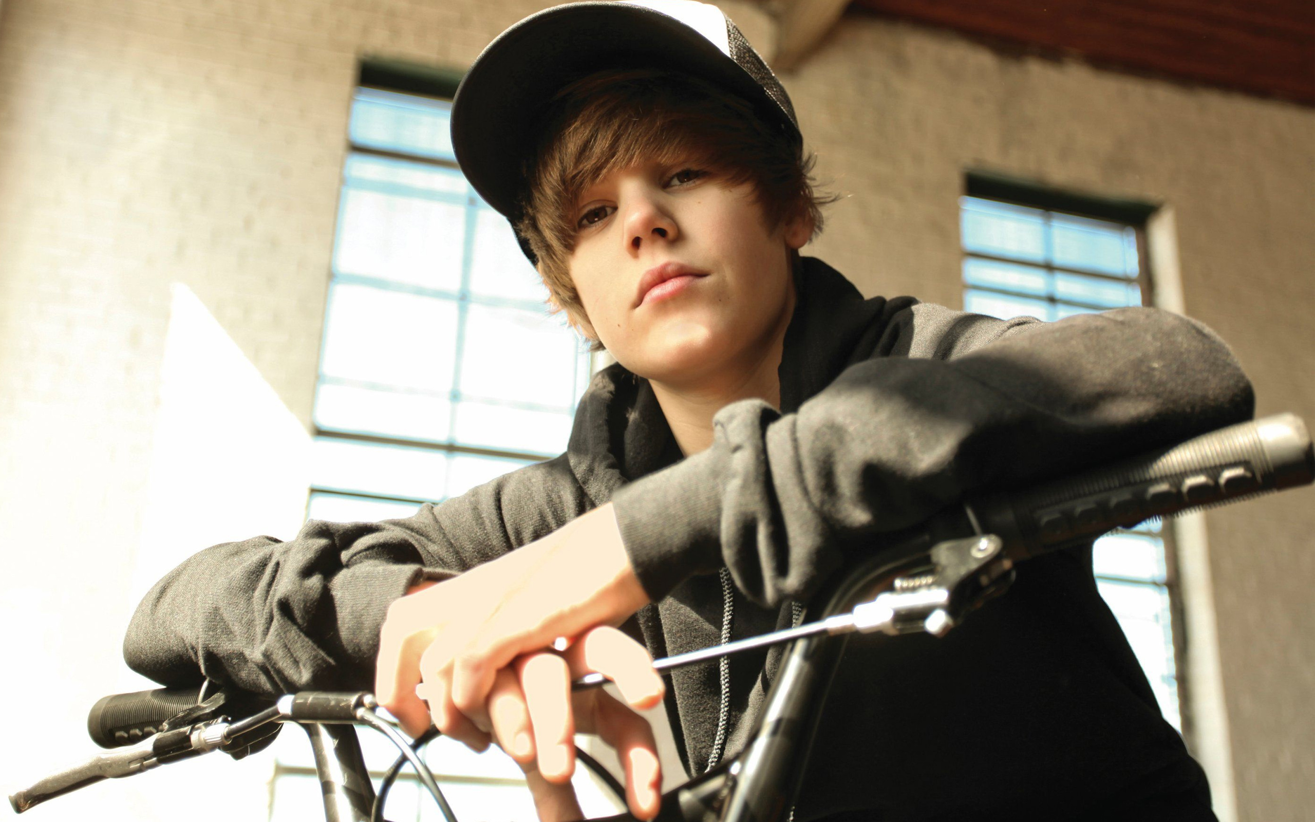 Justin Bieber HD Wallpaper Loopele