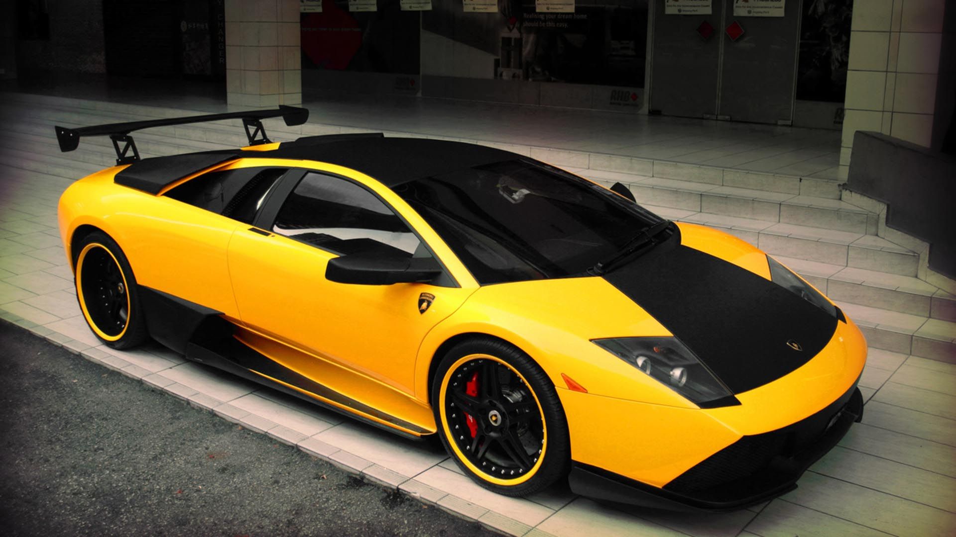 Elegant Black And Yellow Lamborghini Car Wallpaper Cars