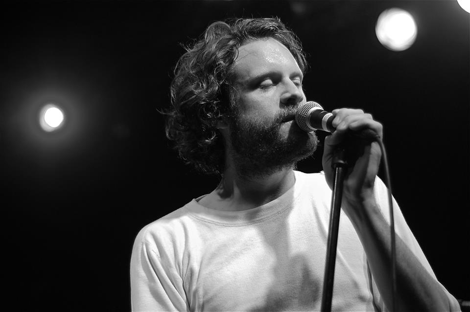 Nothing To Fear Father John Misty S Music Needs No Gimmicks