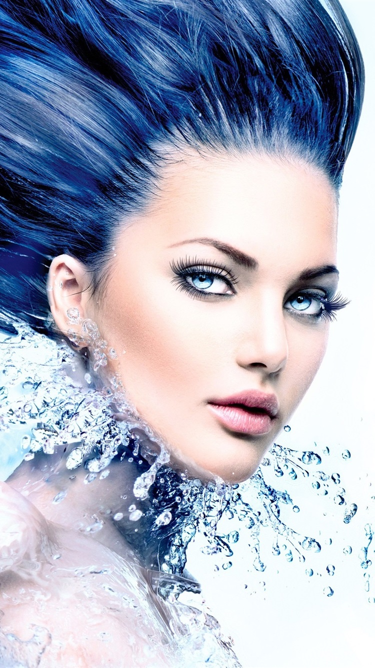Blue Eyes Girl Long Hair Style Water Splash iPhone