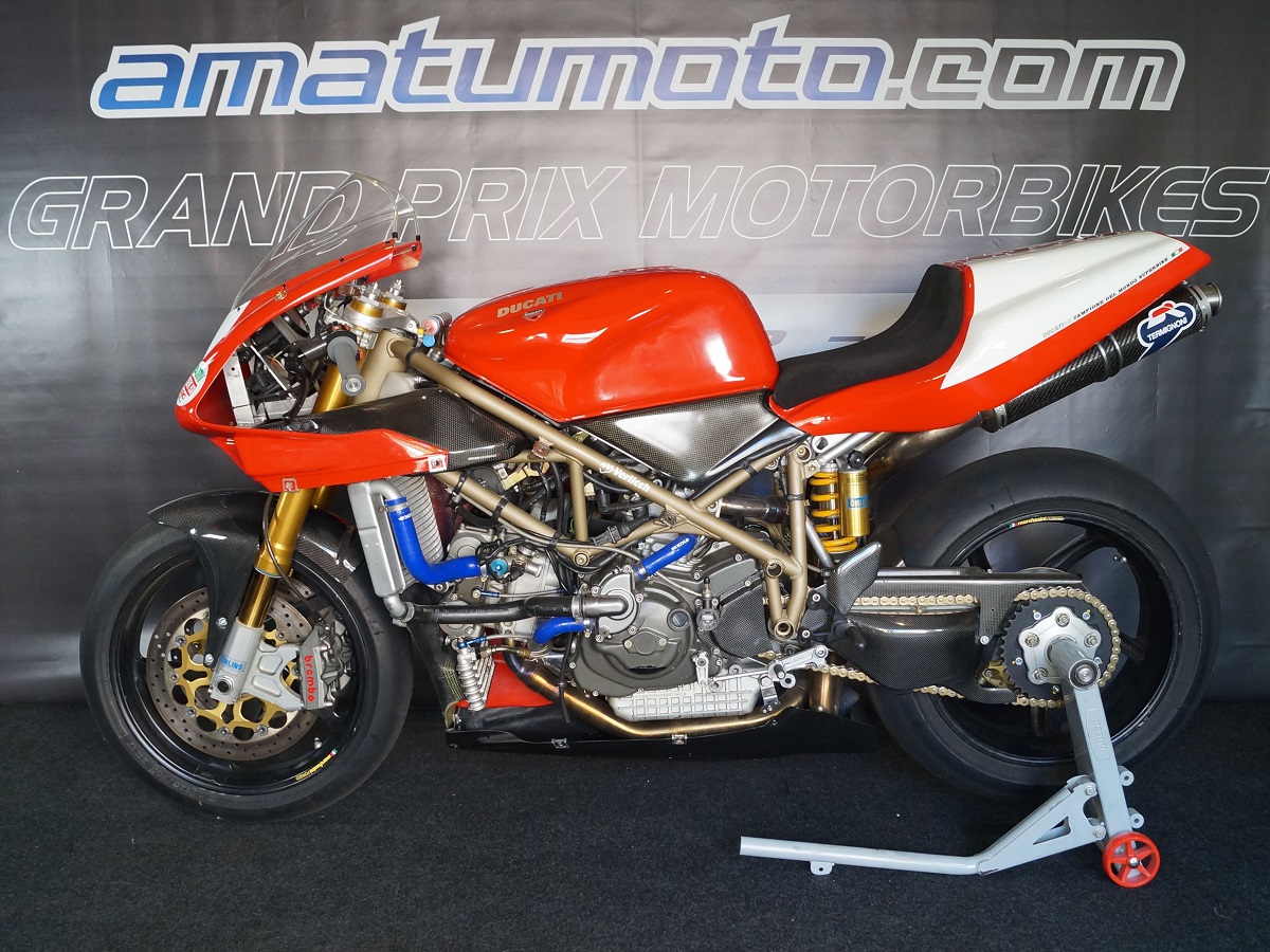 Ducati 996 Racing Motorcycle in Red and White Livery