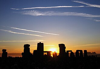 330px Summer Solstice Sunrise Over Stonehenge Wallpaper