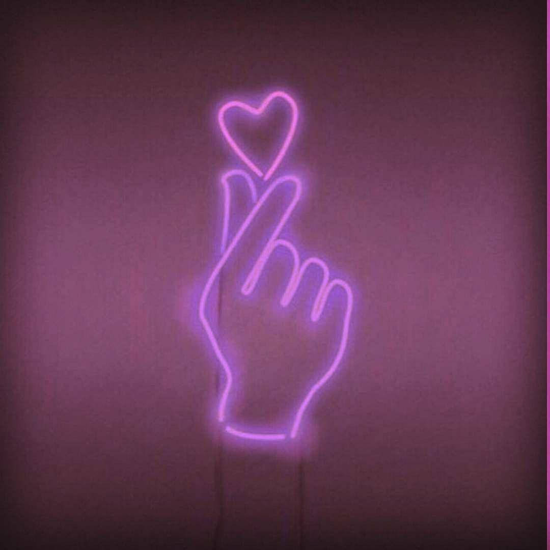 Hand Heart Wallpaper