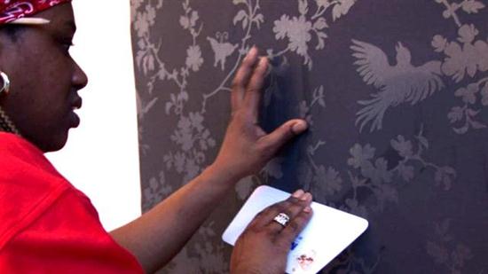 How To Hang The First Length Of Wallpaper We Say
