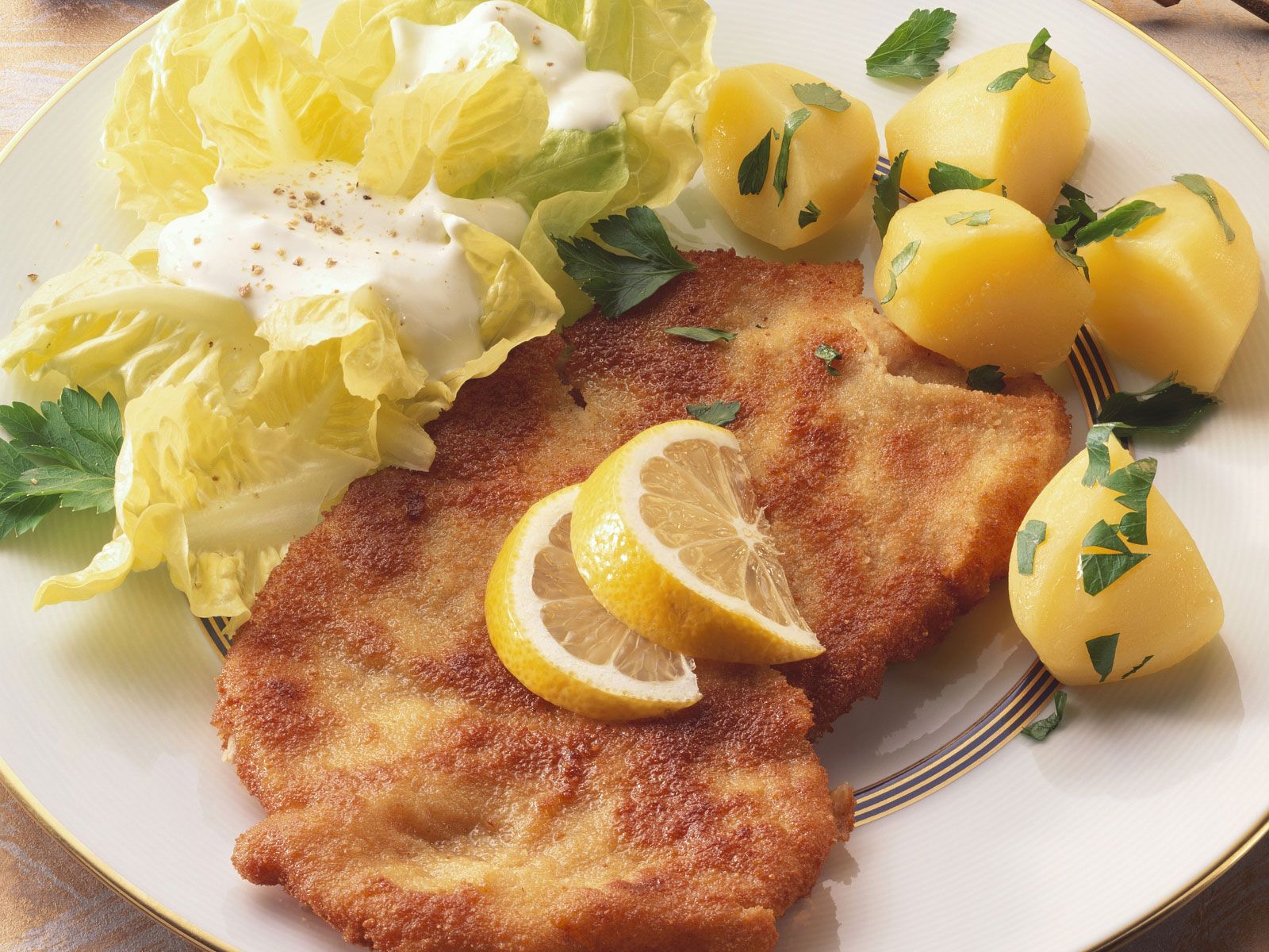 Veal Schnitzel With Salad And Potatoes Recipe Eatsmarter