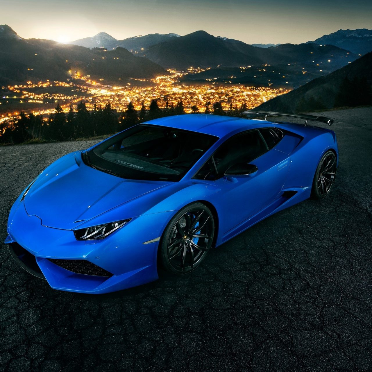 Blue Lamborghini Huracan 4k Full UHD Desktop Wallpaper