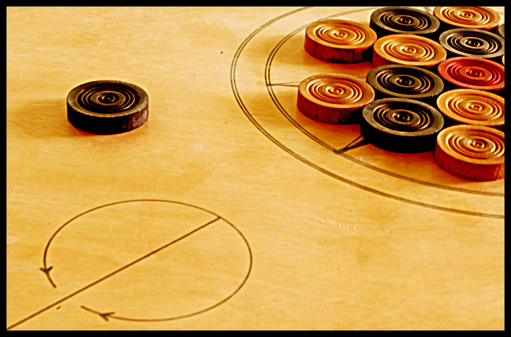 Carrom board hi-res stock photography and images - Alamy