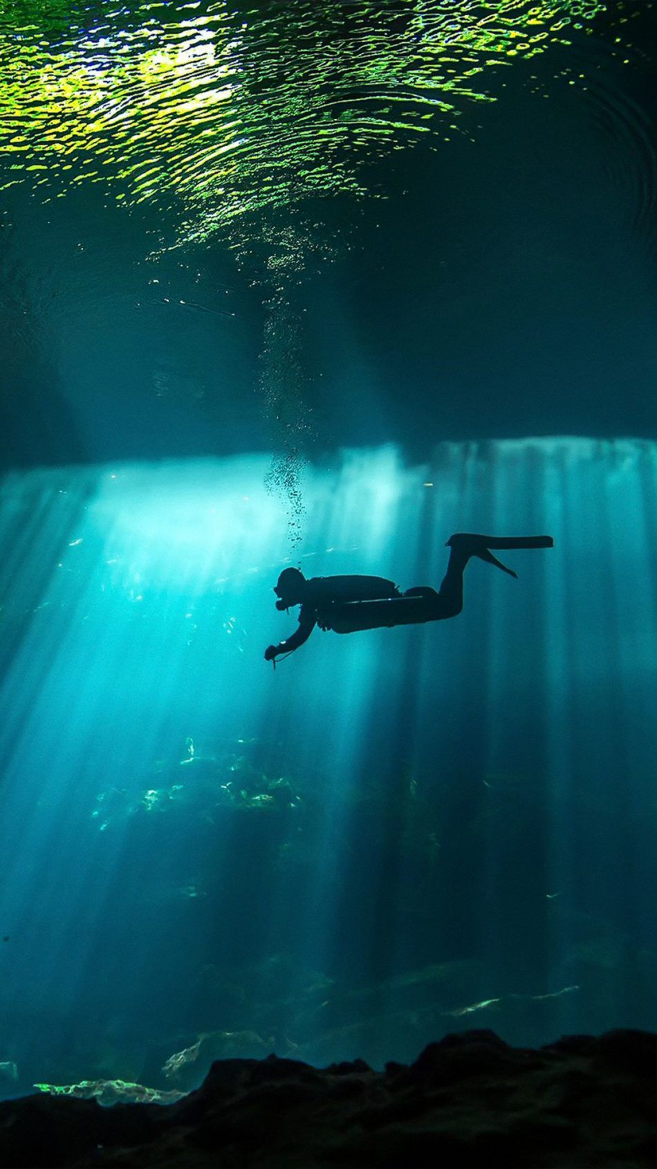 Diver Underwater Sunbeam People Wallpaper