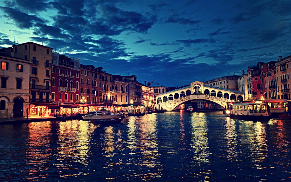 Rialto Bridge At Night Venice Italy Wallpaper