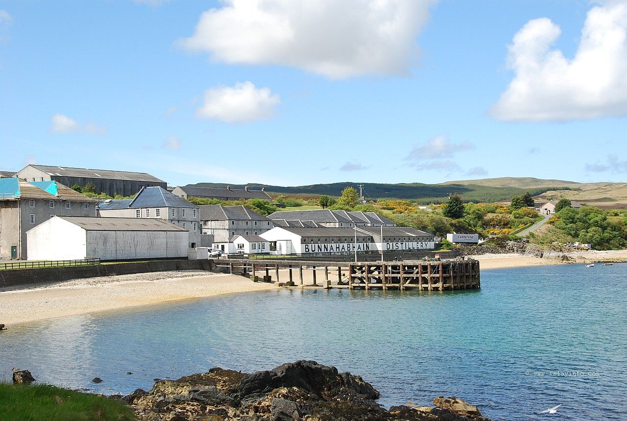 Bunnahabhain Bay And Distillery Islay Isle Of Scotland