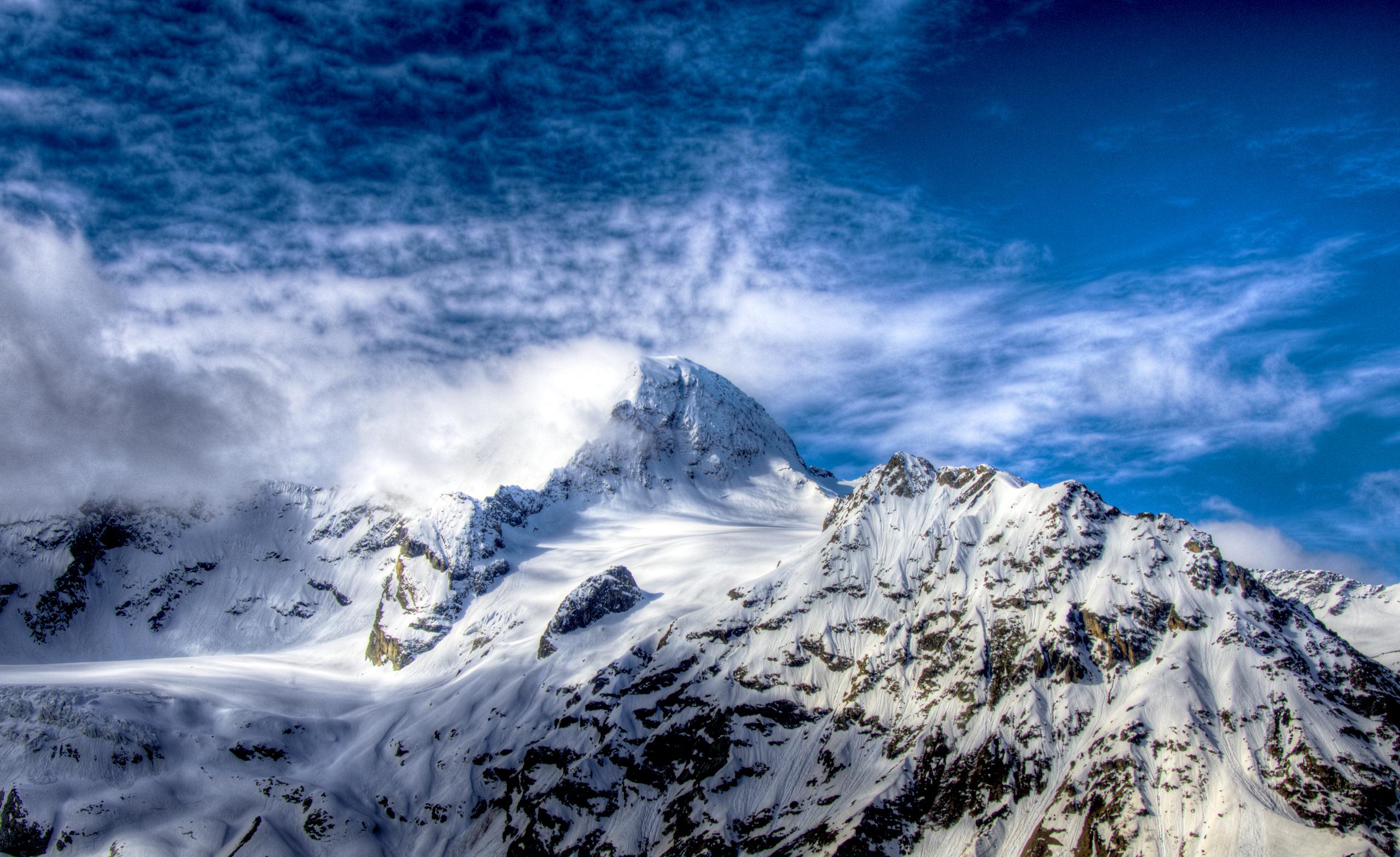 Snow Covered Mountain Peak HD Wallpaper