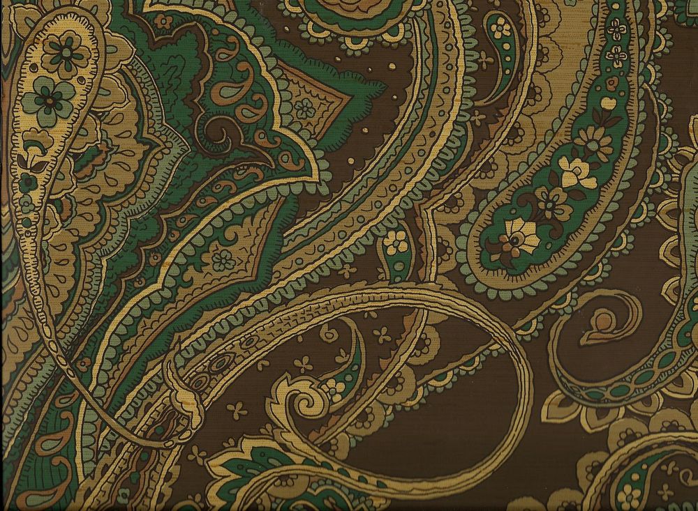 Victorian Large Paisley On Brown Wallpaper Double Roll