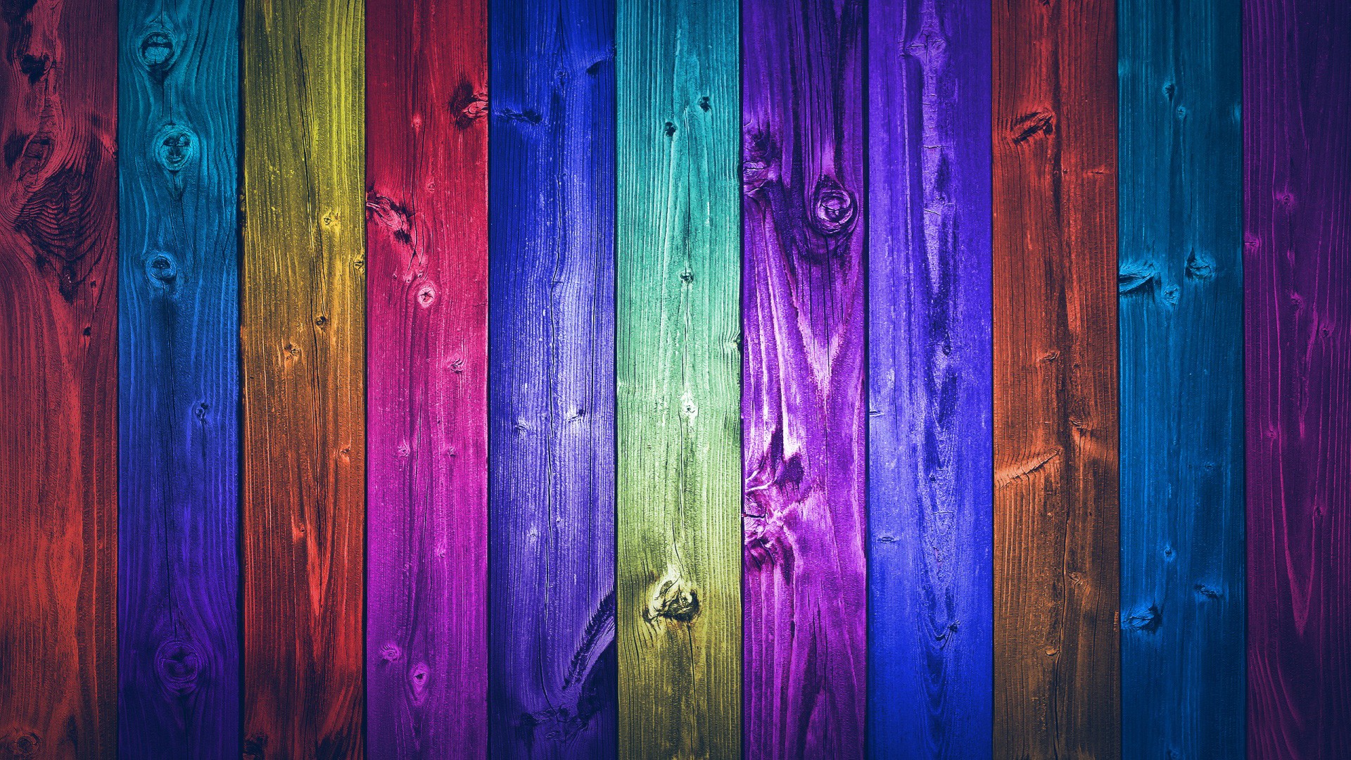 Colorful Wooden Plates Wallpaper