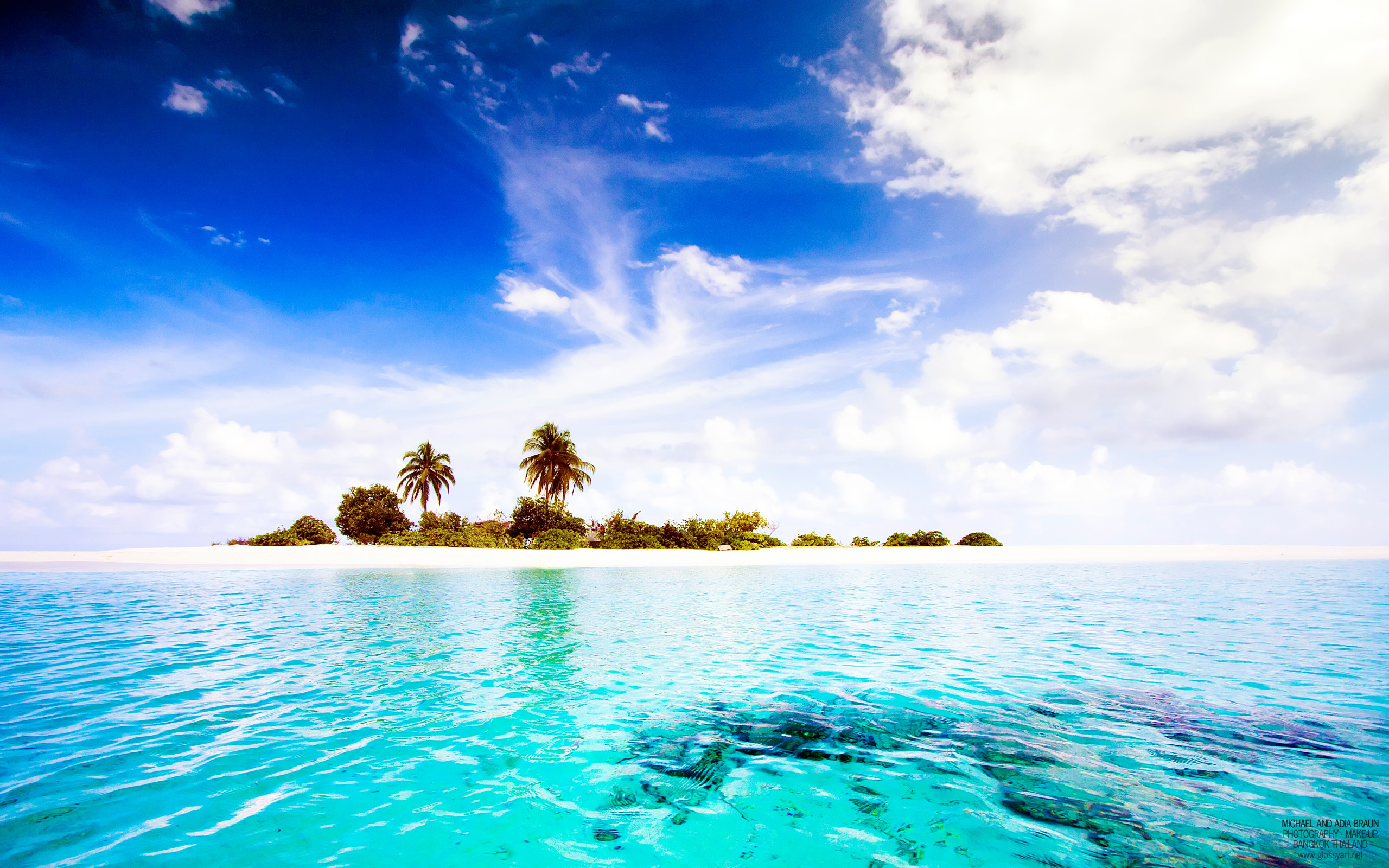 Beautiful Maldives Beach Scene Wallpaper 4975   Ongur