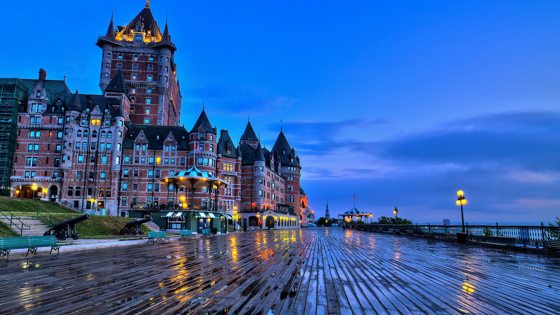 Quebec City Canada Chateau Frontenac castle benches evening Wallpaper