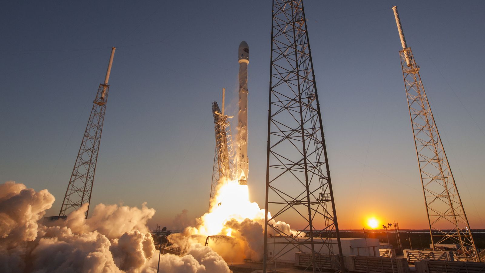 Spacex Rocket Launch Delayed A Week By Poor Weather C