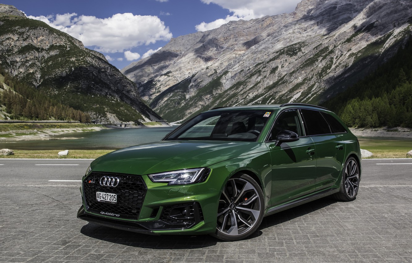Wallpaper Green Audi Quattro Rs4 Before Image For